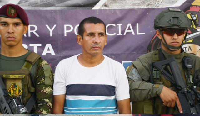 Majumba fue detenido en 2011 y tras el proceso de paz que firmó el Gobierno con la guerrilla, recobró su libertad en 2017.
Policía