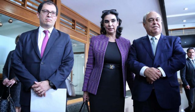 Como aspirantes al cargo de Fiscal General de la nación figuran Francisco Barbosa, consejero de Derechos Humanos; Clara María González, secretaria Jurídica de la Presidencia, y Camilo Gómez, director de la Agencia Jurídica de la Presidencia. Colprensa