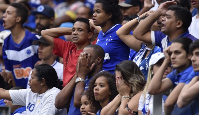 El equipo de Belo Horizonte estaba obligado a ganar al Palmeiras y que el Ceará, su rival en la lucha para salir del descenso, perdiera en su visita al Botafogo. AFP