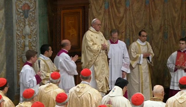 En el último cónclave, en marzo del 2013, el cardenal Sodano, con más de 80 años, presidió las congregaciones generales de los cardenales. Archivo
