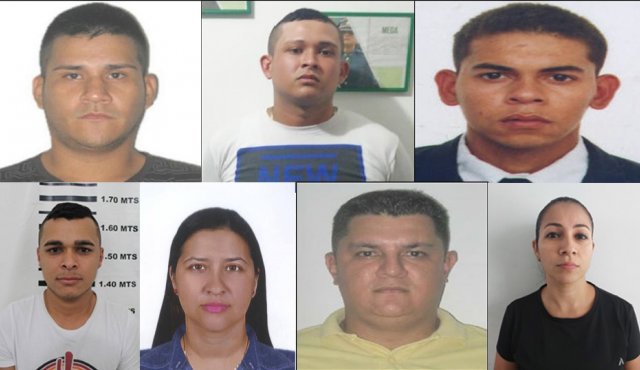 Detenidos. Policía