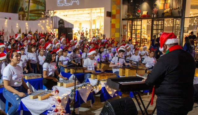 El grupo ‘Melodías sin frontera’ se ha presentado en centros comerciales de Cúcuta, en parroquias, en colegios y en parques del área metropolitana. Cortesía