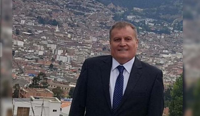“La consecución de $8.000 millones provenientes de cuentas maestras que se logró gestionando ante el Ministerio de Salud permitieron conjurar el mal financiero que la agobiaba y abrirle camino al superávit permanente durante los siguientes años de mi labor como gerente”, detalló.
Tomada de internet