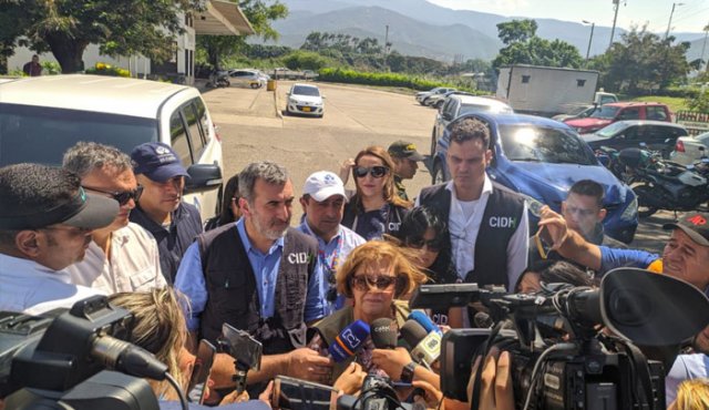 Su visita tiene como fin reunirse con víctimas de derechos humanos del gobierno de Venezuela. Mario Caicedo/La Opinión