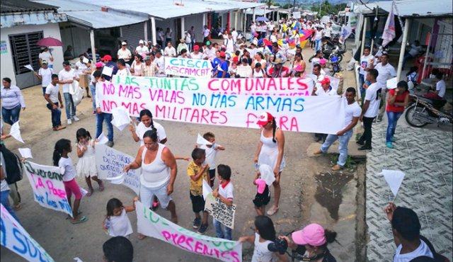 Los niños del Catatumbo también se unieron al clamor colectivo para pedir por la paz de la región. En varias sedes educativas rurales aún no han podido retomar las clases . Cortesía Asomunicipios