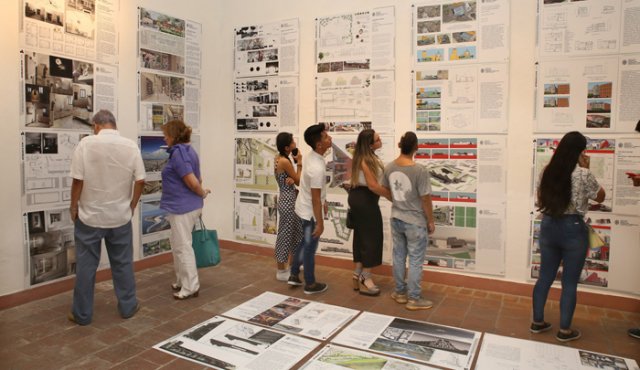 Las exposiciones se inauguraron de forma simultánea en la Torre del Reloj. César Obando