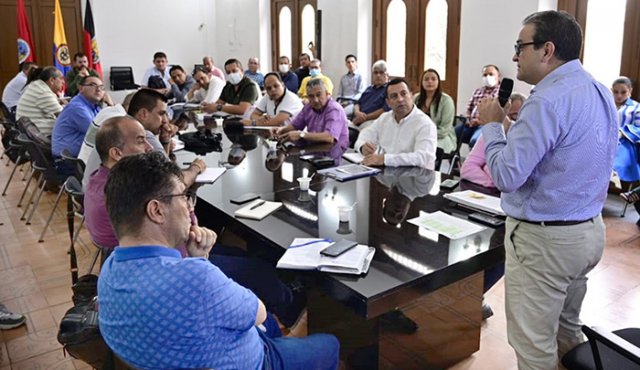 Los alcaldes del departamento recibieron ayer instrucciones precisas del gobernador silvano serrano, dirigidas a extremar los controles en sus municipios contra el coronavirus. Cortesía