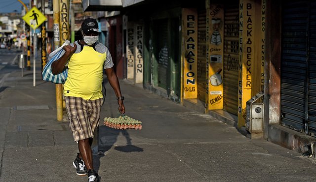 Los nuevos casos son en Bogotá, Quindío, Santa Marta, Barranquilla y Caldas. Afp