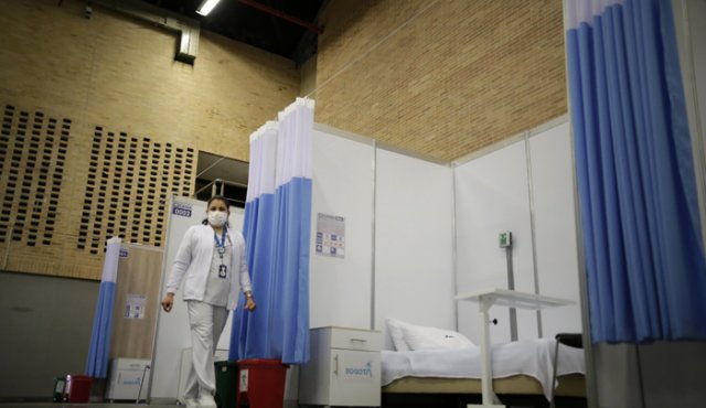 La Alcaldía Mayor de Bogotá, a través de la Secretaría Distrital de Salud, pone al servicio de la ciudad y la región central del país el Centro Hospitalario Transitorio, en el cual se atenderán pacientes de enfermedad general, de mediana y baja complejidad, que no se encuentren enfermos de COVID- 19. Colprensa