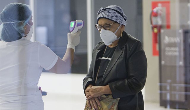 Medición de temperatura. Colprensa