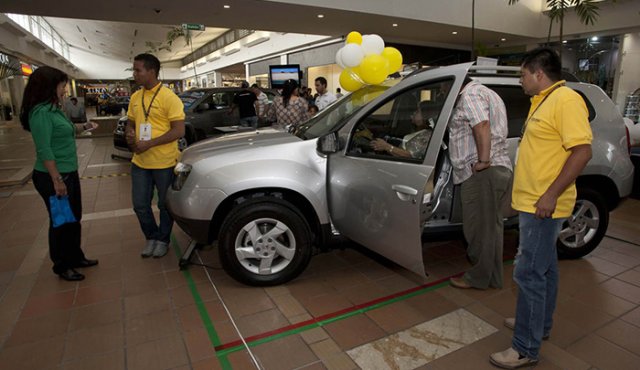 Industria automotriz. Archivo La Opinión