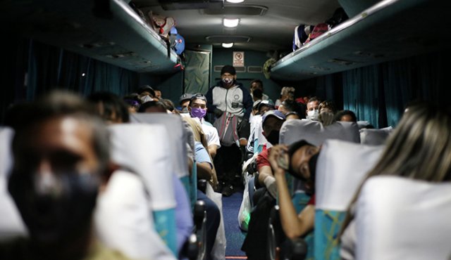 Veinte buses en total saldrán desde Cali. Colprensa