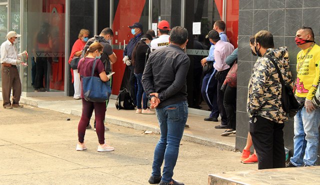 Créditos Bancarios. Colprensa