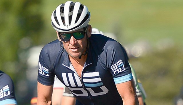 La plataforma deportiva norteamericana ESPN estrenó el documental ‘Lance’, y ahí el ciclista asegura que cuenta toda la verdad de su carrera profesional y su apoyo en el dopaje.
Archivo