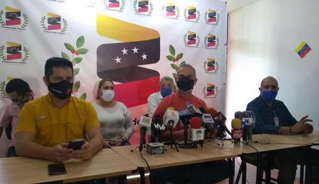 Freddy Bernal, el vocero político de Nicolás Maduro en el estado Táchira, le pidió al presidente de Colombia, Iván Duque, un “poquito de sentido común”. Cortesía para La Opinión