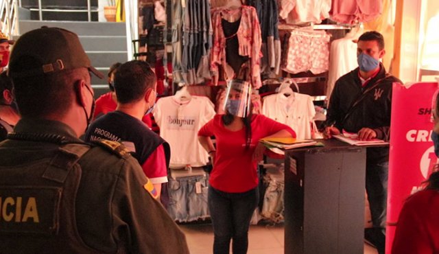 Los comerciantes de ocaña se reúnen con las autoridades para la apertura de los negocios. Los propietarios se comprometen a cumplir las normas básicas de bioseguridad. Cortesía