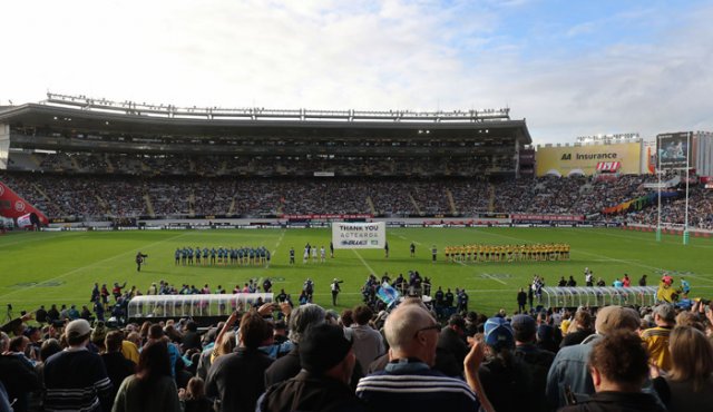 Una realidad diferente viven en nueva zelanda donde el pasado fin de semana cerca de 43.000 personas se reunieron a ver un partido de rugby entre Auckland Blues y Wellington Hurricanes. Archivo