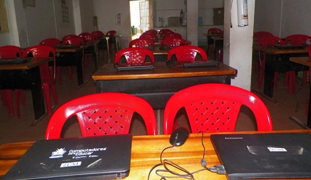 Las instituciones educativas no están preparadas para abrir las aulas. Sindicatos, maestros, padres de familia y directivas analizan la situación. Cortesía