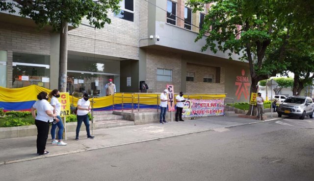 Los Trabajadores realizarán los plantones pacíficos todos los jueves, con el fin de ser escuchados y evitar que la privatización de la entidad se haga efectiva. Cortesía