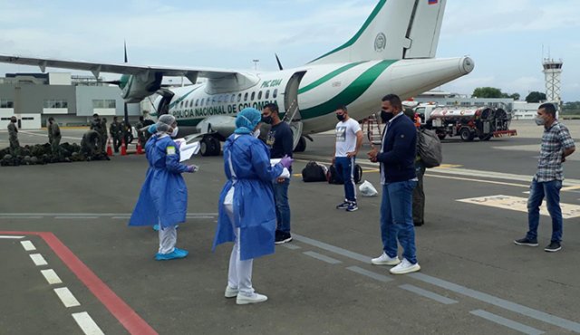 En el momento, hacen presencia en el aeropuerto internacional Camilo Daza, nueve enfermeros y un jefe de enfermería para hacer control a las llegadas de los vuelos humanitarios. Cortesía