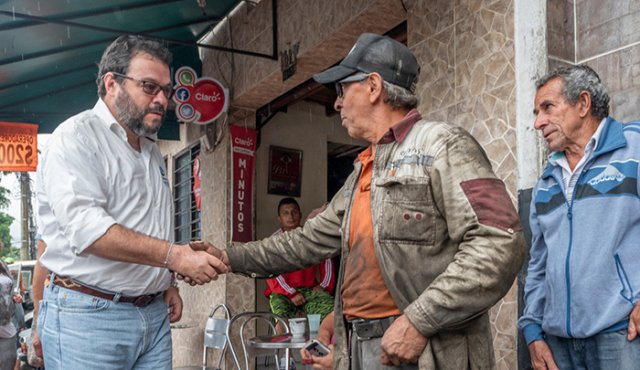 Carlos Alfonso Negret se desempeñó como Defensor del Pueblo. Recorrió el país para conocer la cotidianidad de los colombianos.
Colprensa