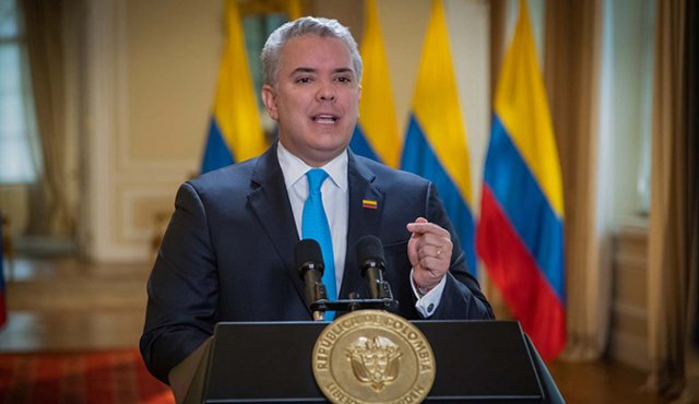 Por primera vez en la historia reciente del país, el presidente Iván Duque tuvo que darle inicio a la nueva legislatura del Congreso desde la Casa de Nariño. Después del discurso, al jefe de Estado se le olvidó instalar formalmente las sesiones. Cortesía