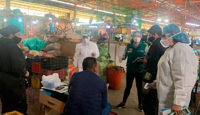 El Escuadrón de la Salud replicó las normas de bioseguridad en el Centro de Acopio. Cortesía para La Opinión