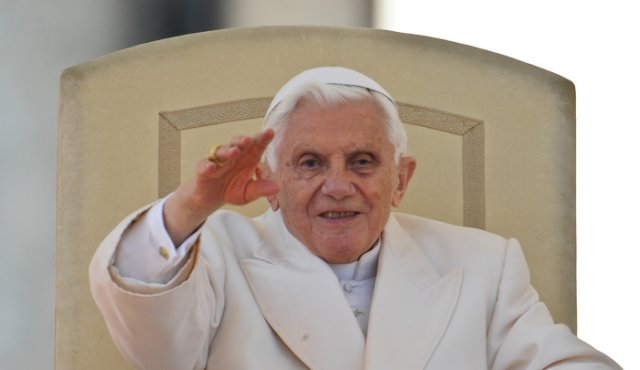 Según el diario Passauer Neue Presse, Benedicto XVI sufre una erisipela en el rostro. Archivo