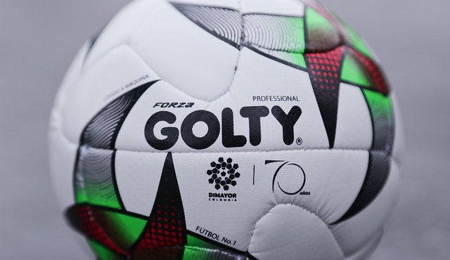 Décimo balón de Golty para el fútbol profesional colombiano. Archivo