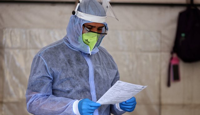En Estados Unidos y México, dos de los países más afectados por la pandemia, los trabajadores de la salud contagiados equivalen a uno de cada siete casos. Colprensa