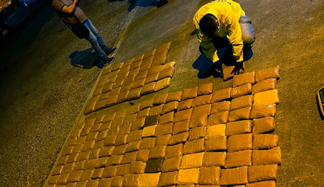 Al parecer, la droga llegó a la vivienda en un taxi. La Opinión