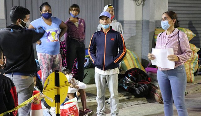 De manera voluntaria migrantes venezolanos tienen la oportunidad de retornar a su patria chica. Cortesía