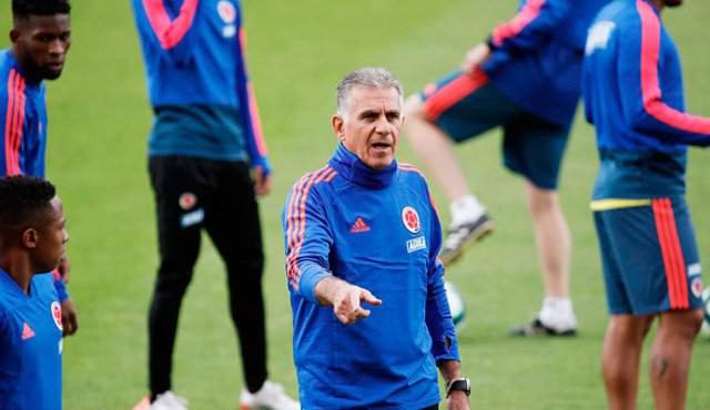 El entrenador Carlos Queiroz tiene 25 jugadores a su servicio para los duelos ante Venezuela y Chile. /Archivo La Opinión