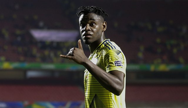 Duván Zapata, delantero de la Selección Colombia. Colprensa