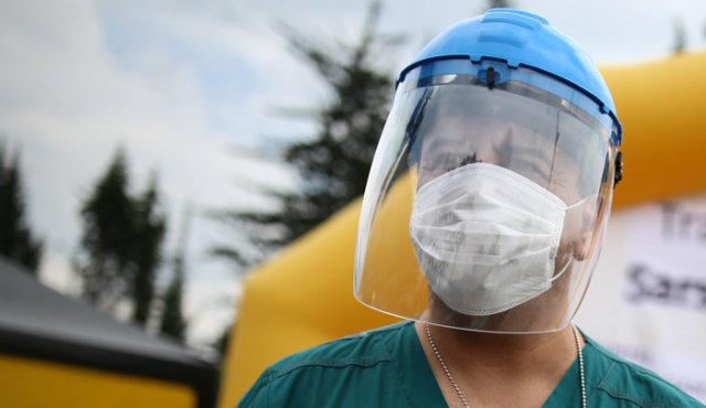 En las últimas 24 horas se procesaron en Colombia 44.379 pruebas: 29.201 PCR y 15.178 de antígeno.
Colprensa