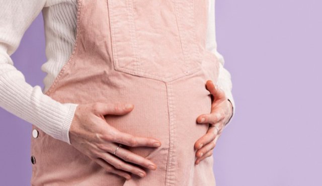 La mayoría de las personas encuestadas reconocieron que el aborto en Colombia es legal en algunos casos: 72% en Bucaramanga, 66% en Tunja y 48% en Popayán. Freepik.es