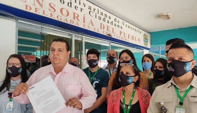 El director general de FundaRedes explicó que, desde el inicio de la pandemia, han recibido denuncias sobre la extorsión de las  FARC y el ELN.  Cortesía