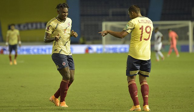 Duván Zapata y Luis Muriel comandarán a la tricolor frente a Uruguay. Archivo / La Opinión