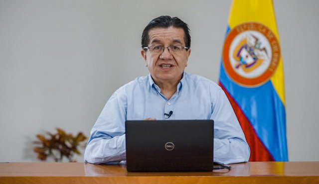 El ministro Ruiz se refirió a las negociaciones y acuerdos de confidencialidad que adelanta Colombia con seis farmacéuticas: Pfizer, AstraZeneca, Janssen, Sinopharm, CanSino y el Serum Institute de la India.
Colprensa