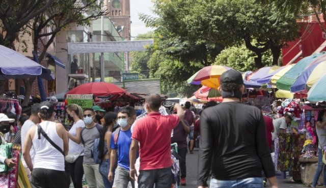 El centro de Cúcuta no dejó de presentar aglomeración de personas durante el mes de diciembre, a pesar de las medidas. Archivo.
