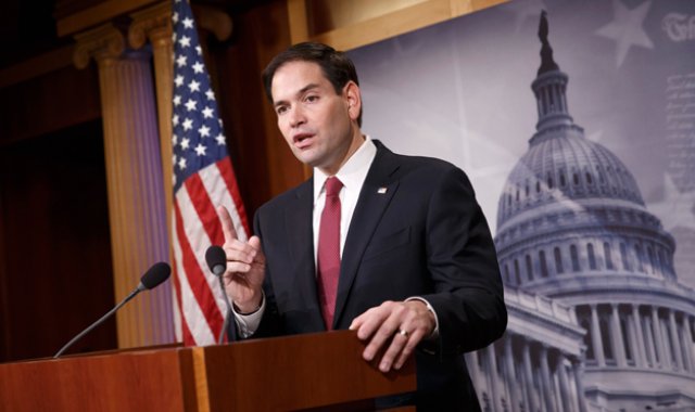 El senador, quien lleva apenas un periodo legislativo, vive entre Washington y el sur de Florida. (Foto AP)