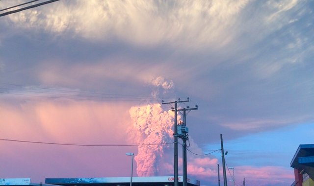 Hasta ahora, el despertar del Calbuco no ha provocado víctimas. (Foto AFP)