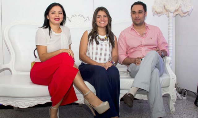 En la foto de izquierda a derecha: Ana Jaimes, Tatiana Silva Briceño, asistente senior de competitividad, y José Miguel González, presidente ejecutivo de la Cámara de Comercio de Cúcuta. Luis Alfredo Estévez