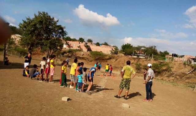 La fundación amigos del niño trabaja con alrededor de 150 niños de Scalabrini y José Bernal en este destapado terreno. Cortesía