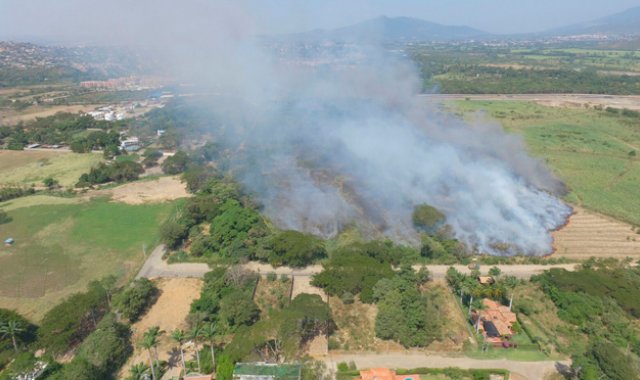 Al parecer se trata de la incineración de un sembradío de caña. Juan Pablo Bayona