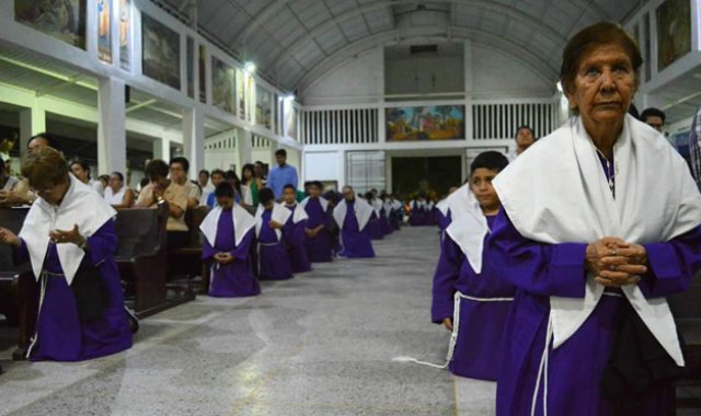 Hermandad de nazarenos del barrio Guaimaral
