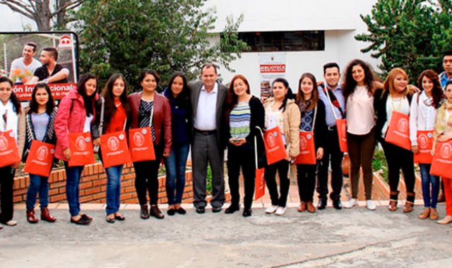 Los jóvenes fueron recibidos por el rector de la Unipamplona, Elio Serrano Velasco. Cortesía