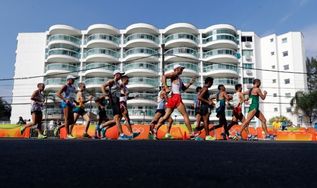 El colombiano consiguió un crono de 3h51:42, su mejor marca personal. AP