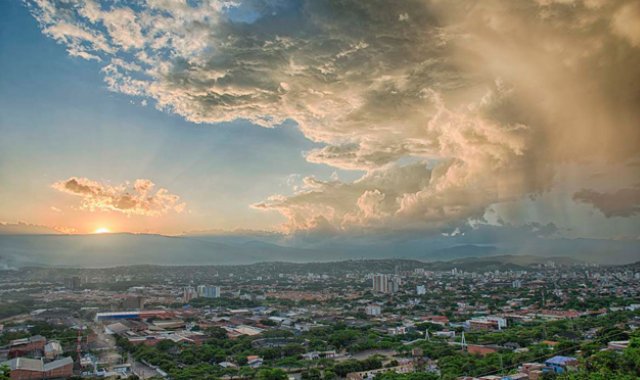 El recorrido será en bicicleta y se iniciará en la sede principal del Colegio San Bartolomé en Comuneros, hasta la cancha de la Paz, en la parte más alta del cerro. Archivo
