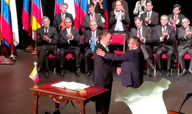 Timochenko también saludó al nuevo presidente de los Estados Unidos, Donald Trump, a quien le pidió “jugar un destacado papel en beneficio de la paz mundial y continental”. Colprensa